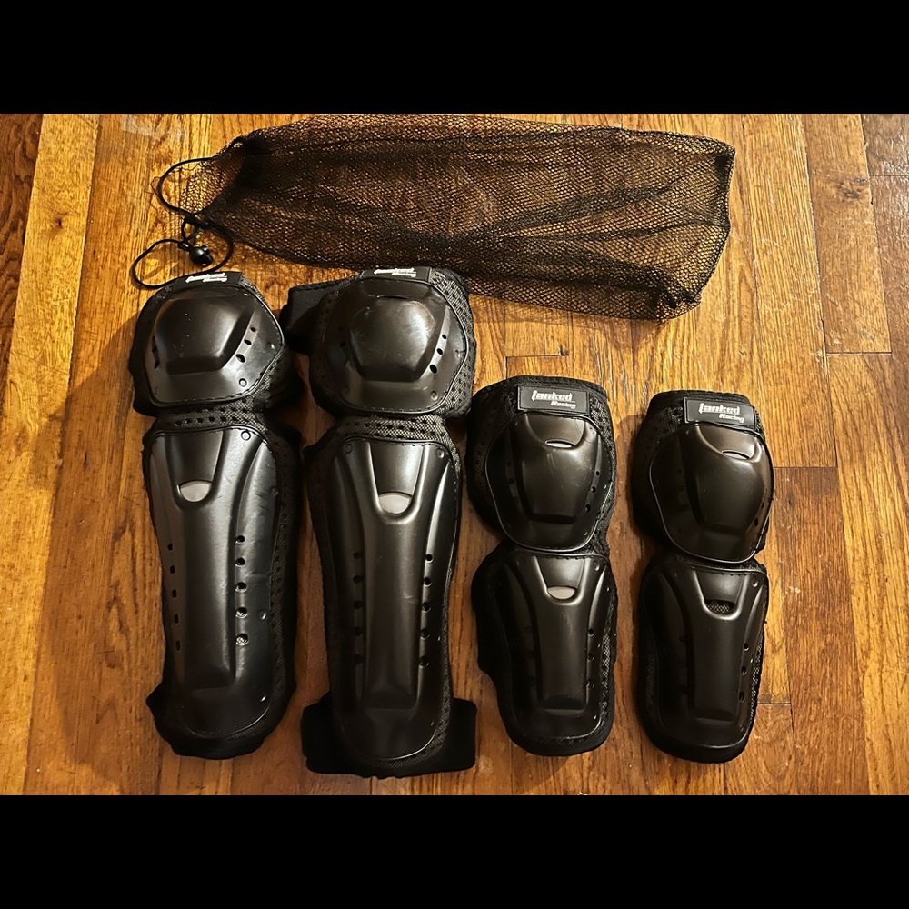 Elbow and knee pads